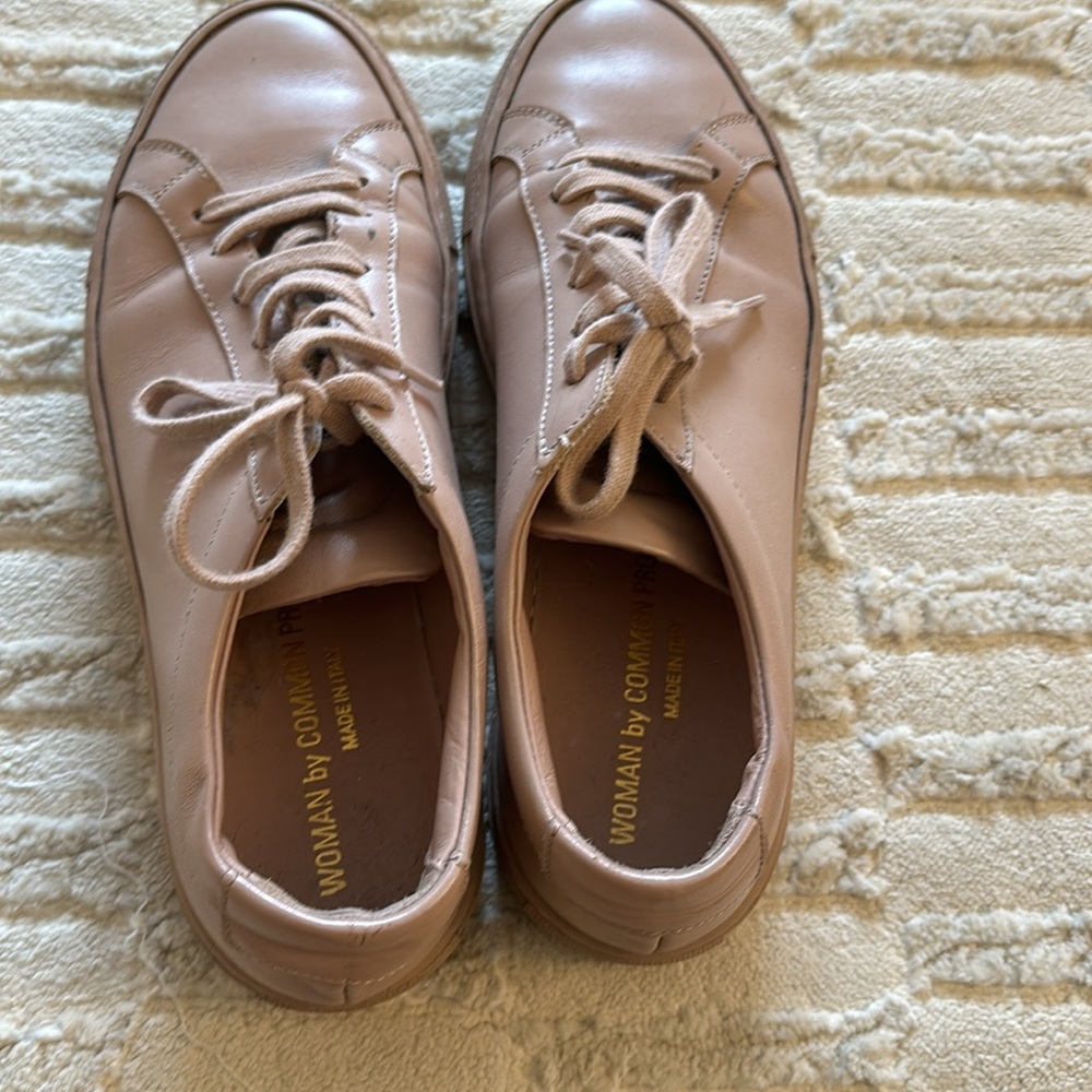 Women’s Common Projects - Picture 4 of 5